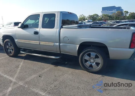 2004 Chevrolet Silverado C1500 из США, поврежденный, VIN 2GCEC19T641412868